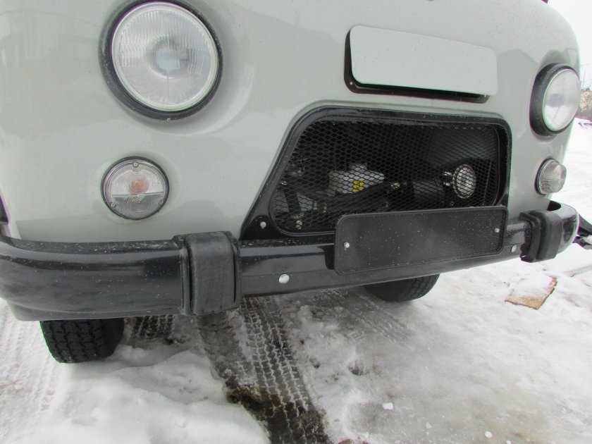 Силовой бампер на УАЗ Буханка