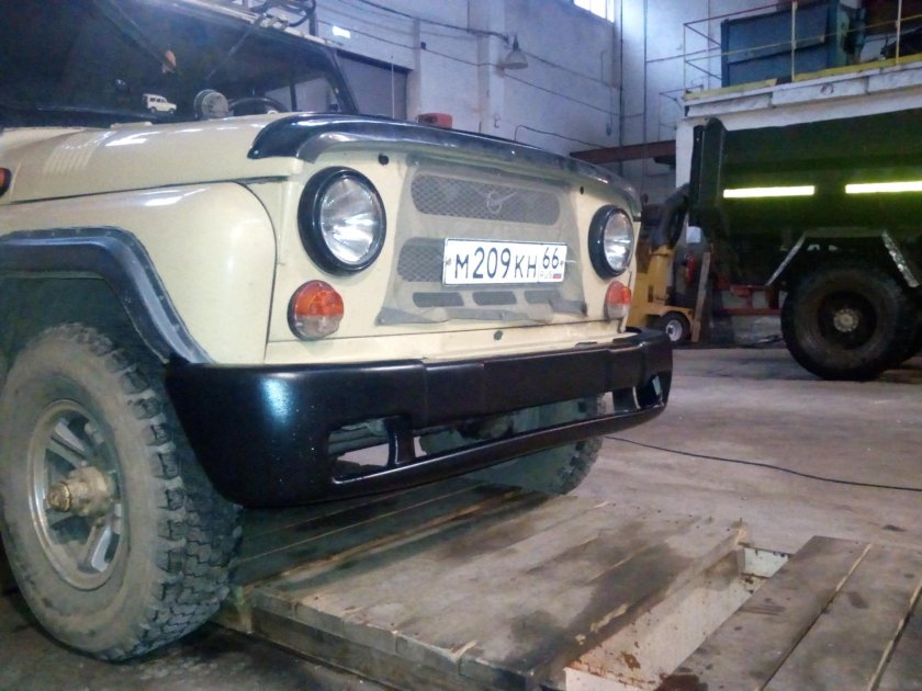 Бампер от Хантера на УАЗ 469