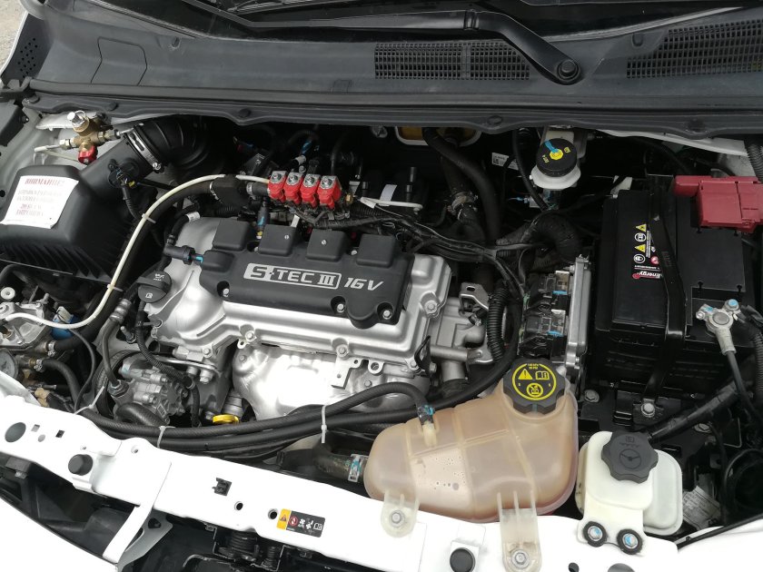Chevrolet Cobalt 2013 мотор