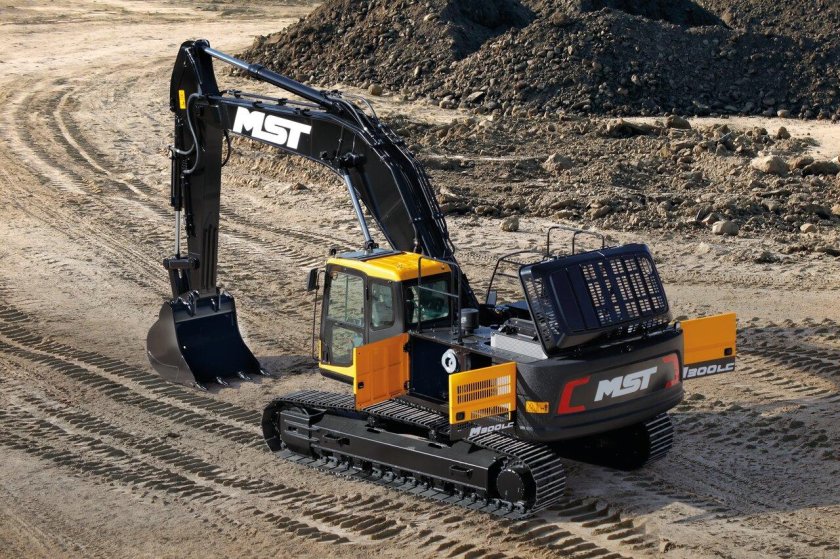 Экскаватор MST m300lc