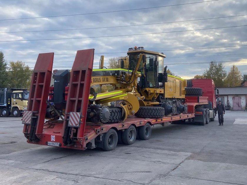 Трал для перевозки спецтехники