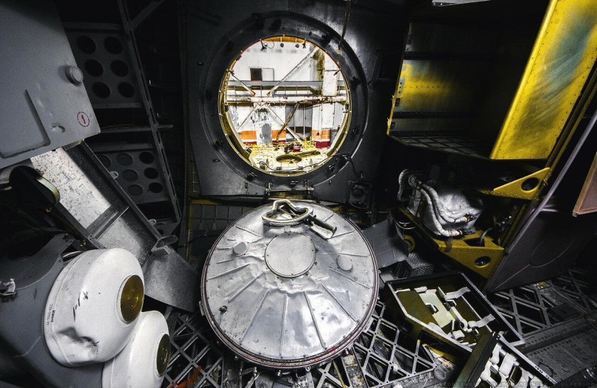 Космический челнок Буран кабина