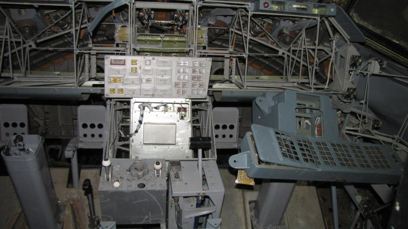 Космический челнок Буран кабина