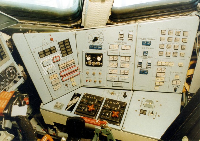 Буран кабина