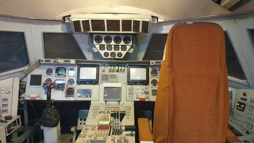 Кабина бурана космического корабля