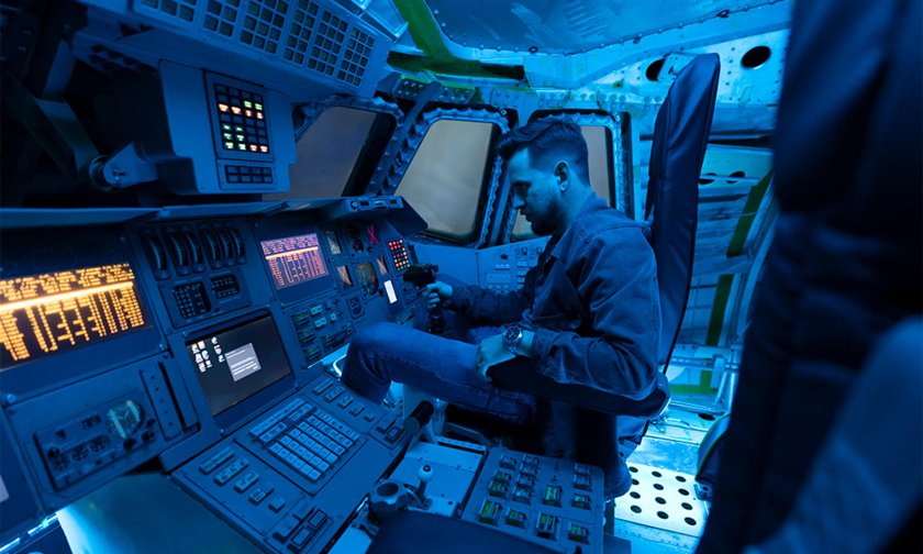 Кабина Бурана космического корабля