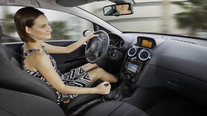 Опель Корса салон