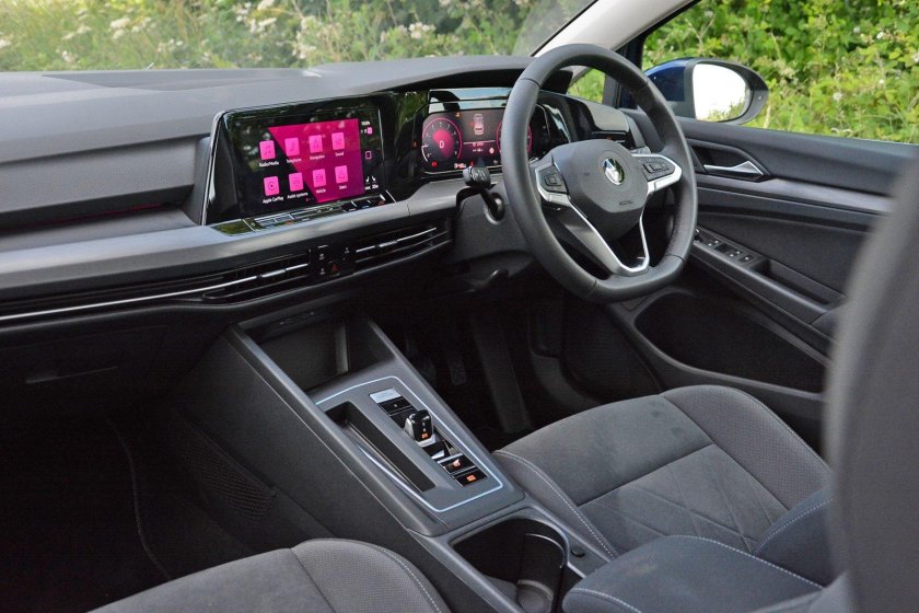 Golf 8 GTI салон