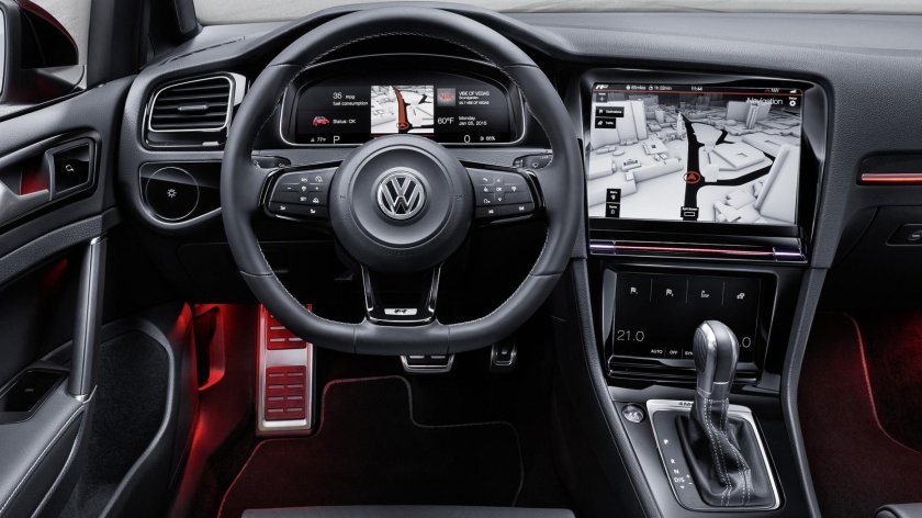 VW Golf 8r салон