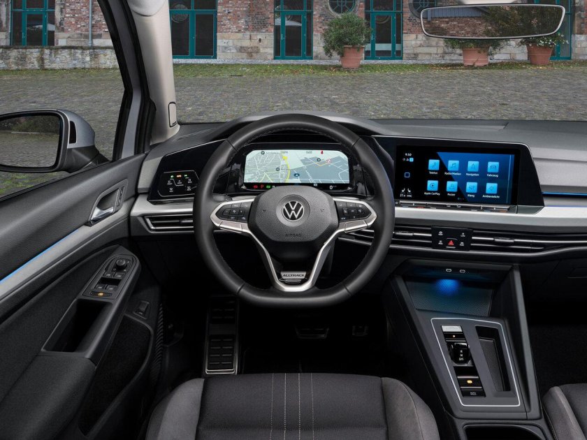 Volkswagen Golf 8 Interior