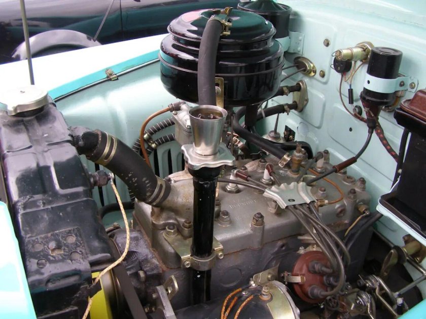 Двигатель газ м 20