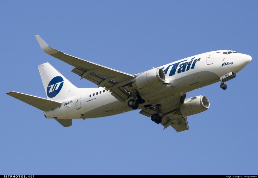 Боинг 747 ЮТЭЙР