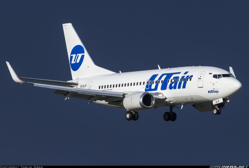 Боинг 737 ЮТЭЙР