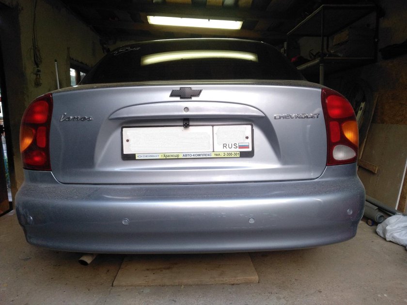 Шевроле Ланос 2008 сзади