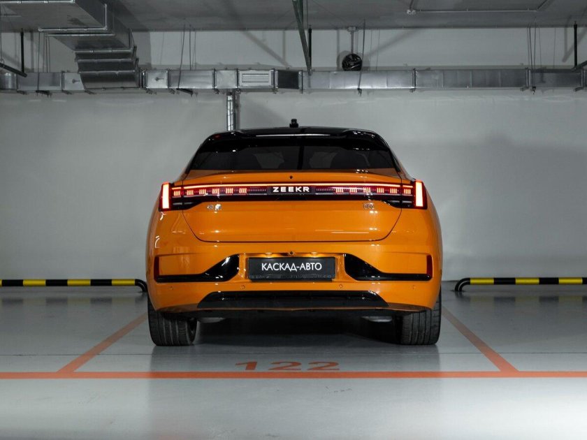 Zeekr 001 100 KWH 2023 оранжевый