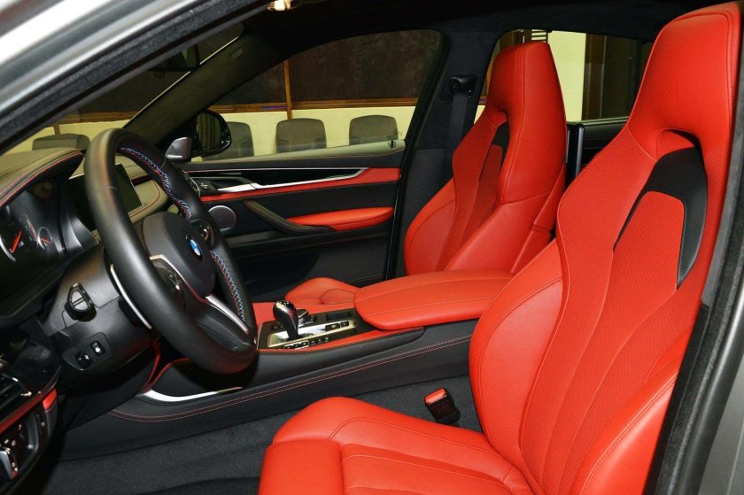 BMW x6 m красный салон