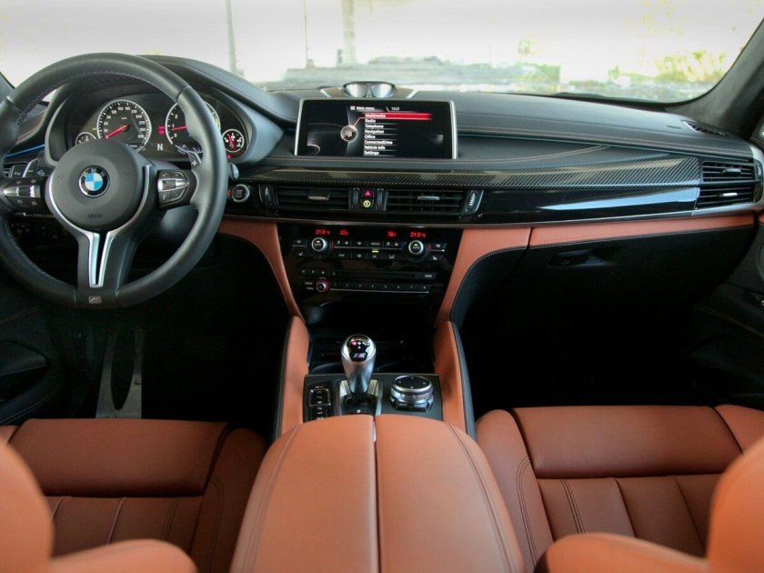 БМВ х6 салон