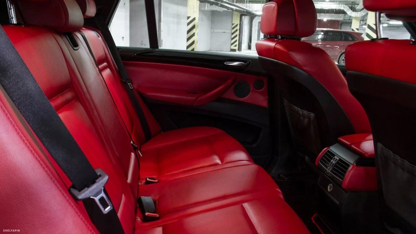 BMW x5 салон красный