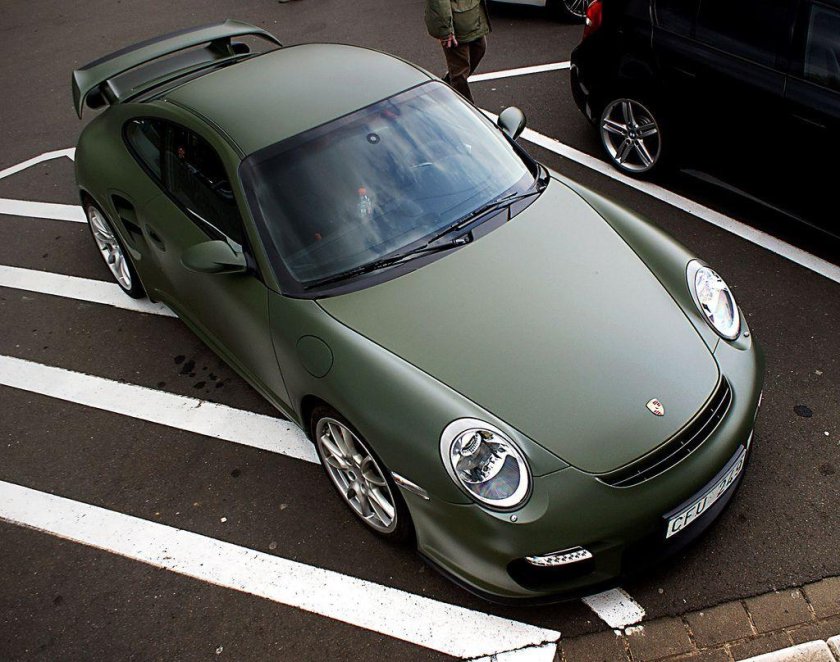 Порше 911 зеленый матовый