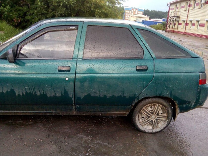 ВАЗ 2112 темно-зеленый