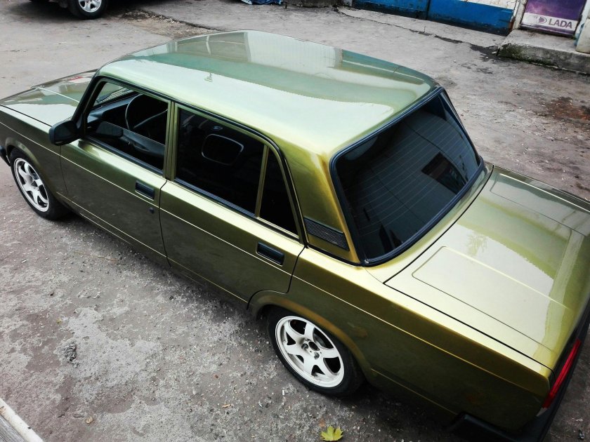 ВАЗ 2107 цвет золото инков