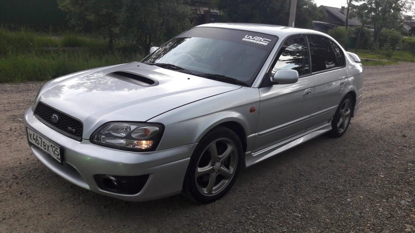 Subaru Legacy b4