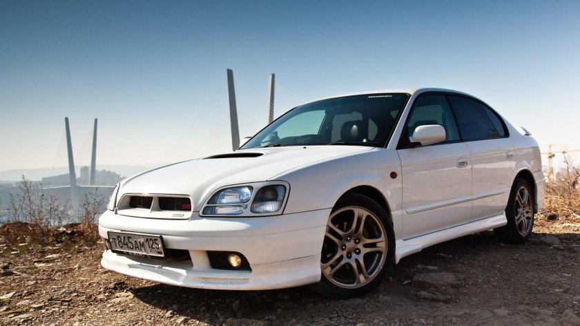 Subaru Legacy b4