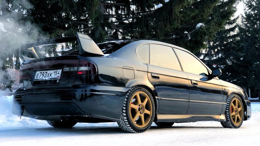Subaru Legacy b4