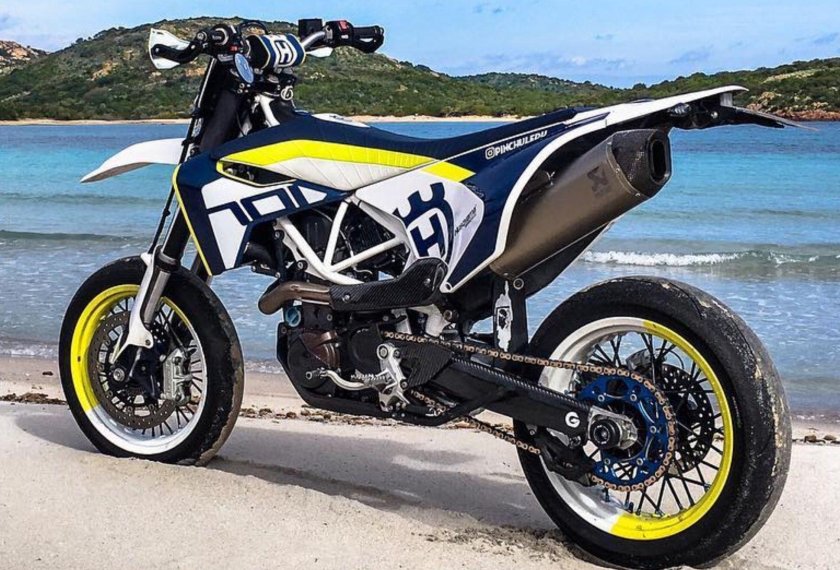 Husqvarna 701 Supermoto