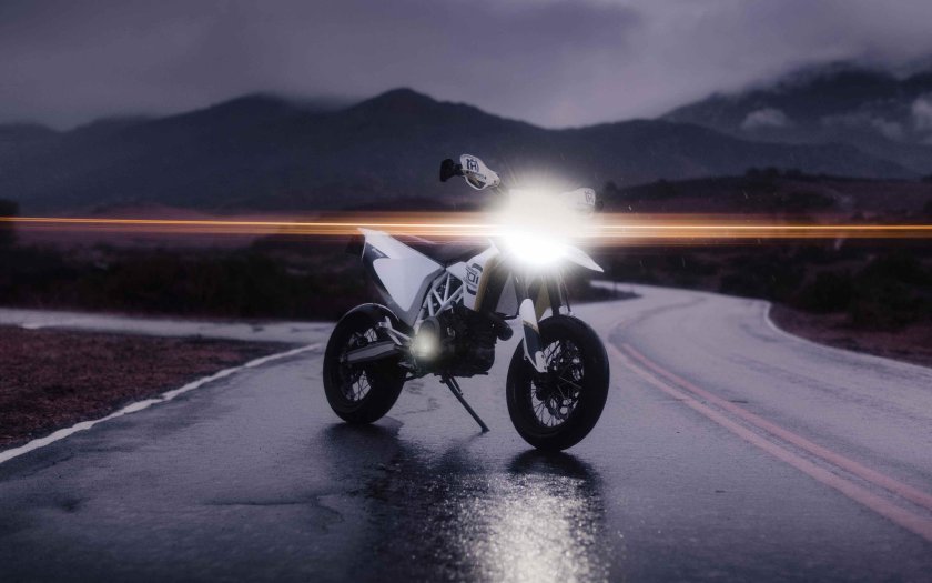 Мотоцикл Husqvarna 701