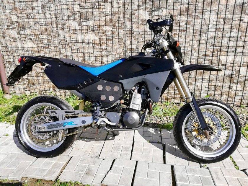 Husqvarna 570 мотард