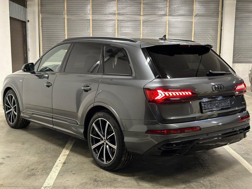 Ауди ку 7 2023