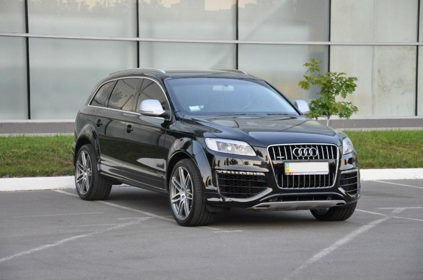 Audi q7 v12
