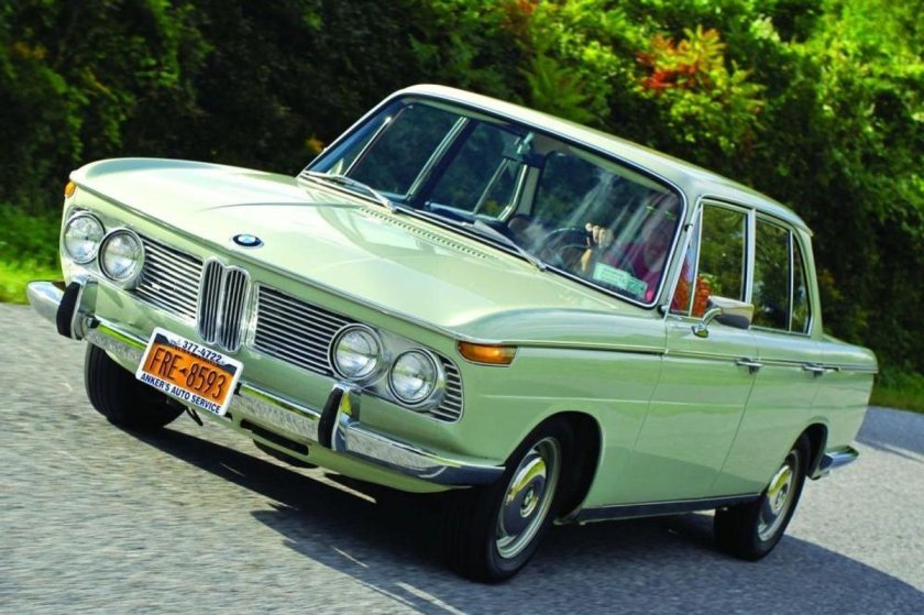 BMW 2000