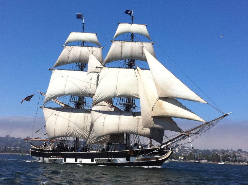 Парусный двухмачтовый Бриг