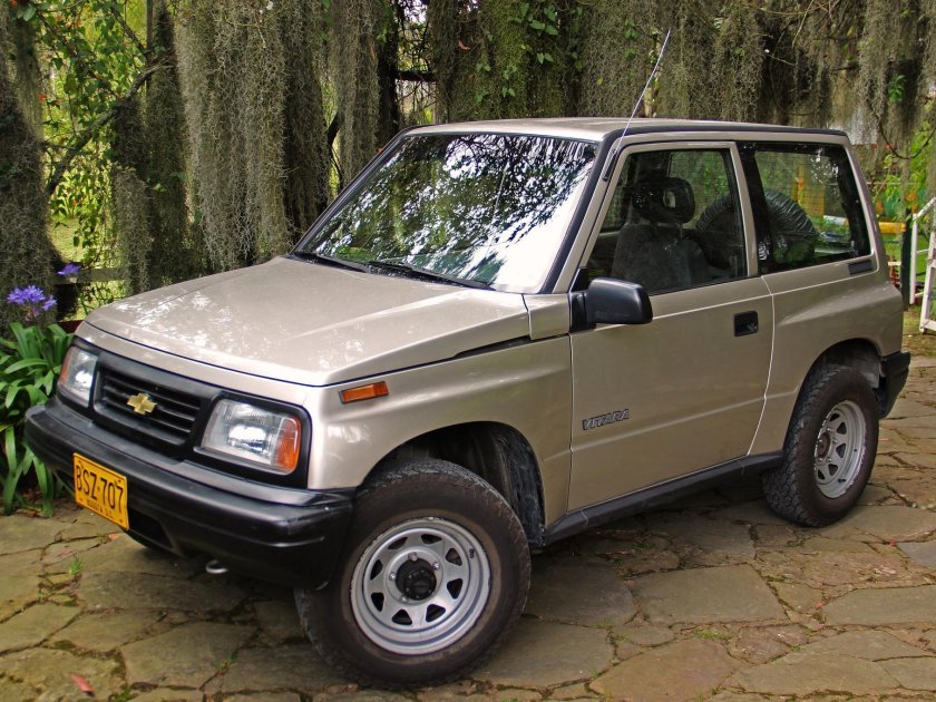Suzuki Vitara 1
