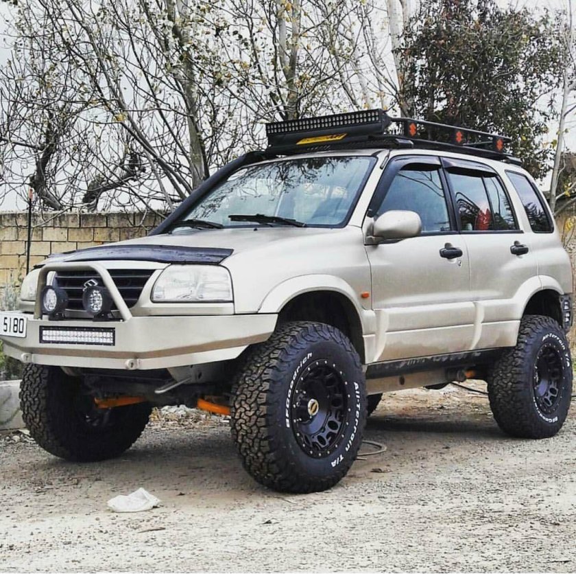Suzuki Grand Vitara 2000 off Road