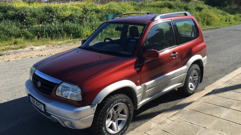 Suzuki Grand Vitara 1