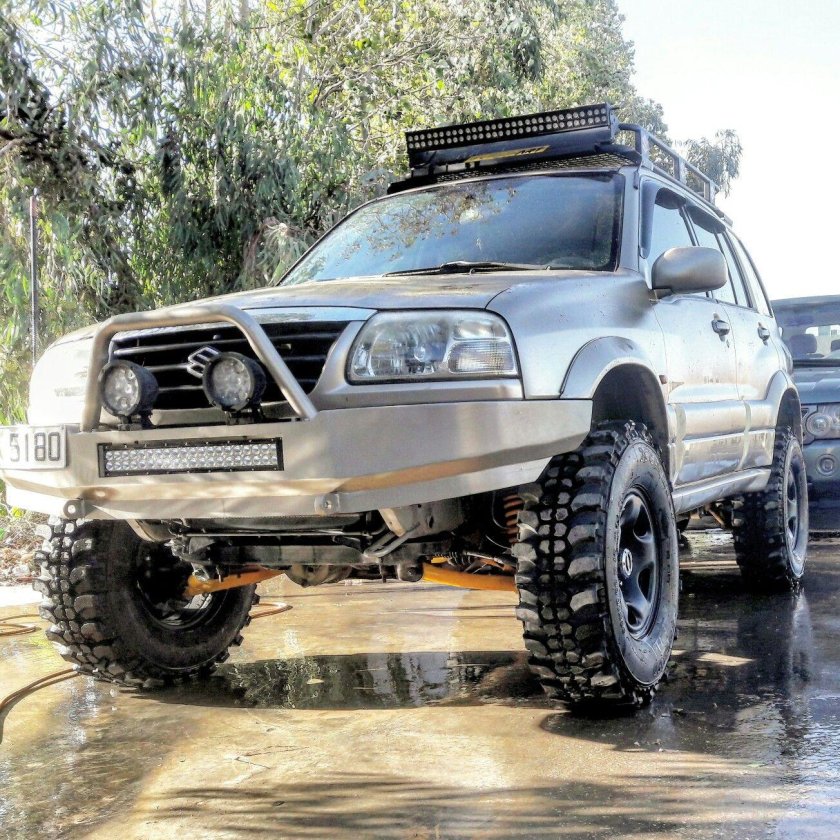Suzuki Grand Vitara 2000 off Road
