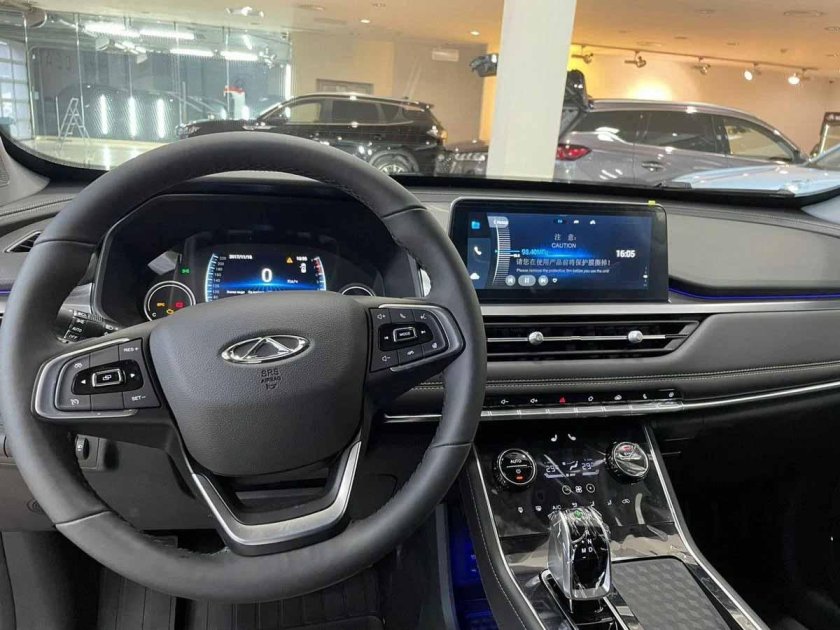 Chery Tiggo 8 синий