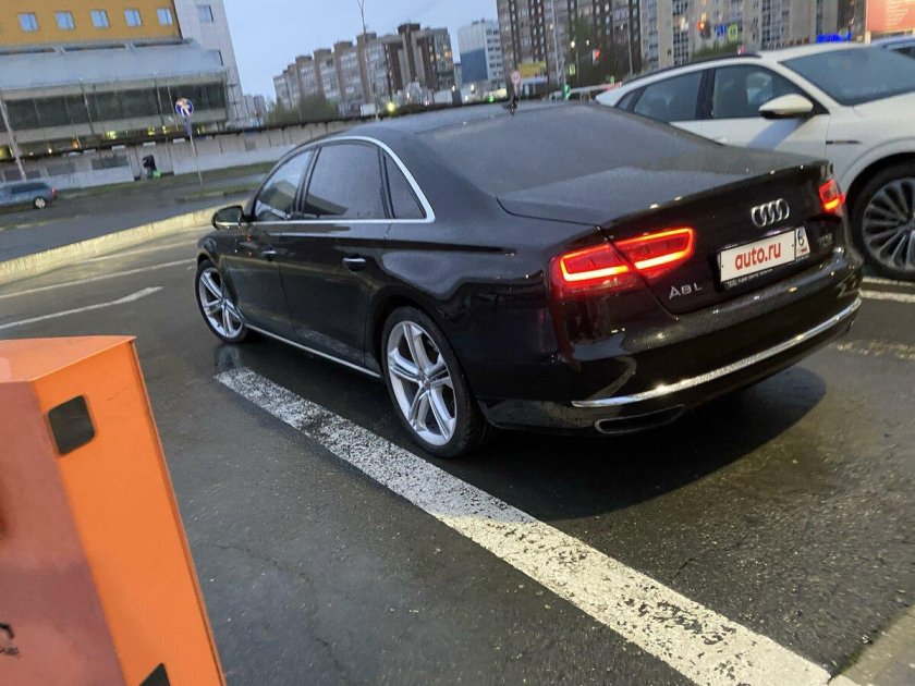 Ауди а 8 2013