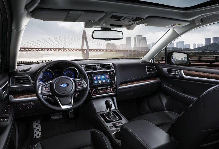 Subaru Legacy 2019 салон