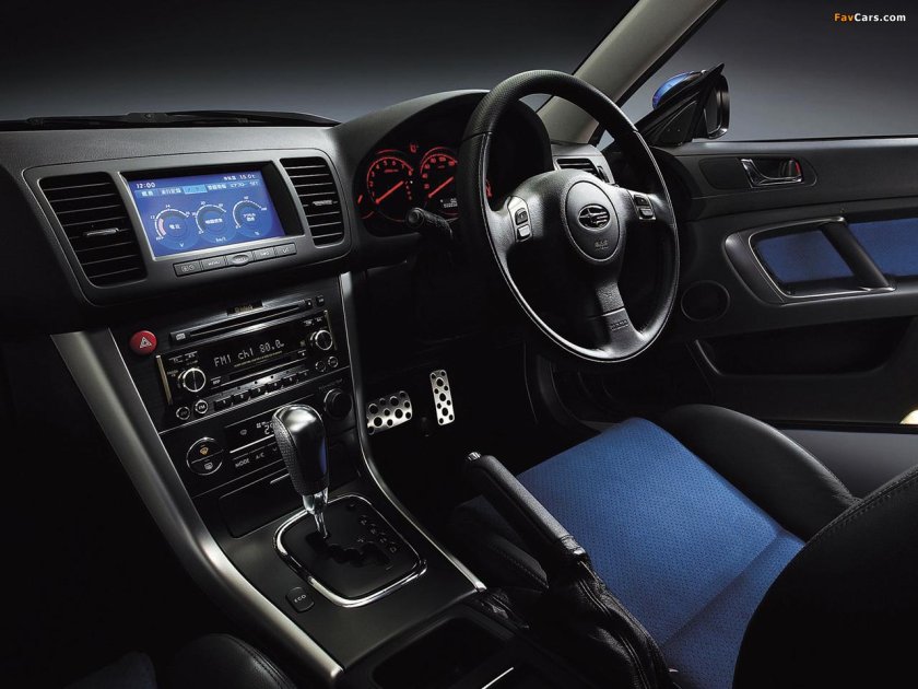 Салон Subaru Legacy 2005