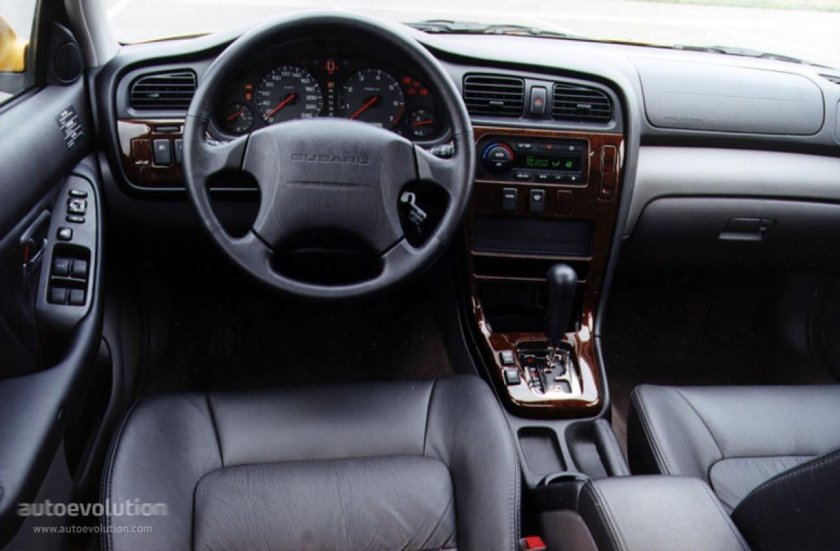 Subaru Legacy 1998 салон