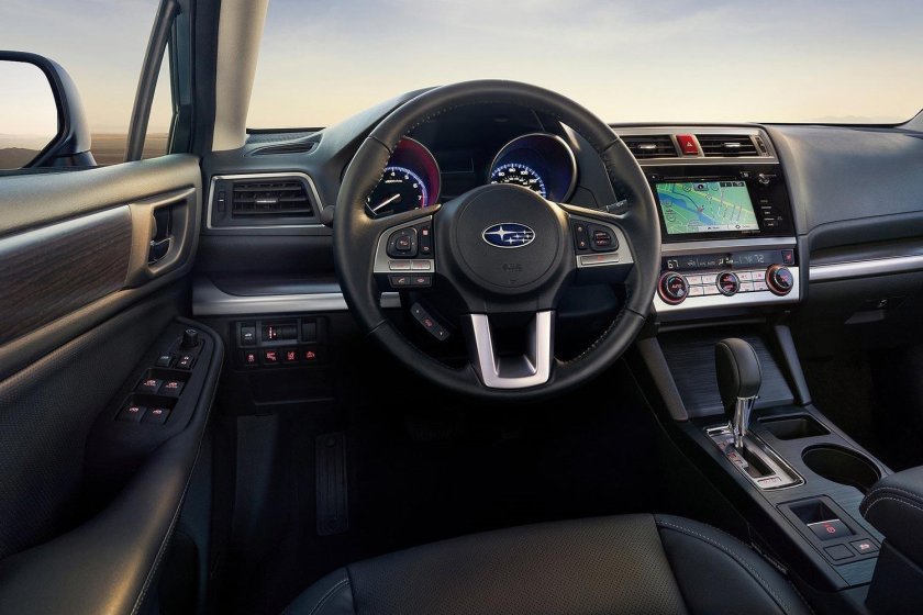 Subaru Legacy 2019 салон
