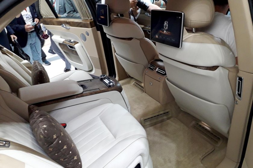 Aurus Senat s600 складные сидения