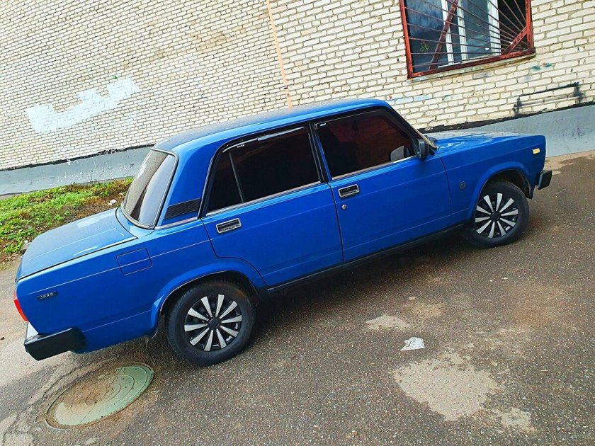 ВАЗ 2105 синяя