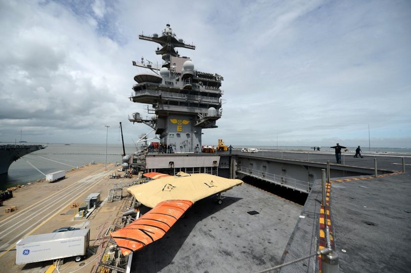 USS George h. w. Bush CVN-77