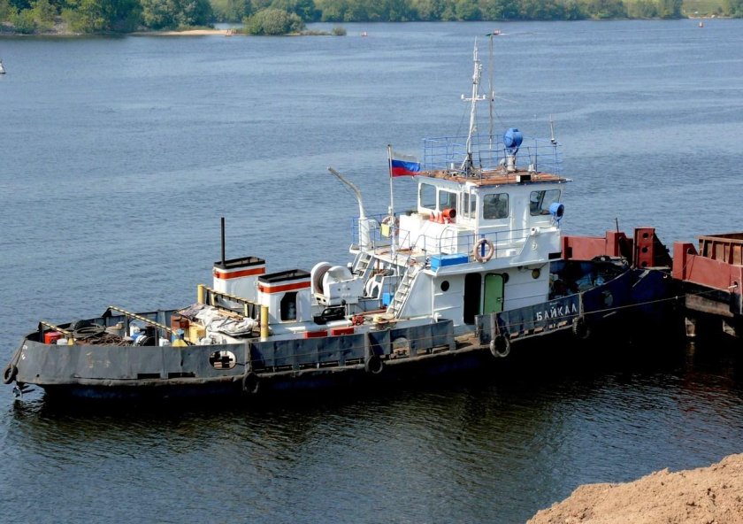 Буксир-толкач Озёрный