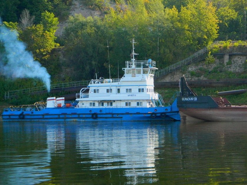 Буксир толкач Волгарь